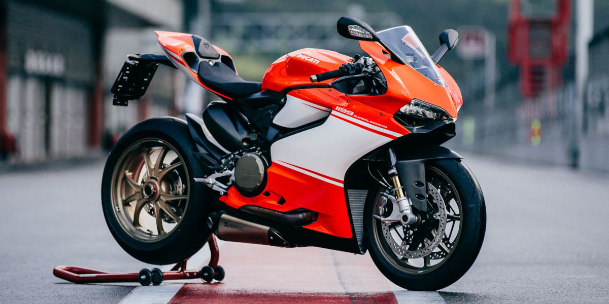 the ducati superleggera / de ducati superleggera