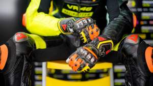 motorhandschoenen kopen / buying motorcycle gloves
