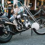 choppers and cruisers / choppers en cruisers